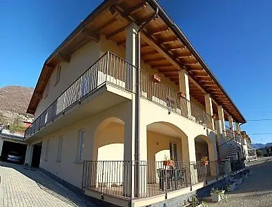 Sleeps 4 Pool Wifi * Ossuccio