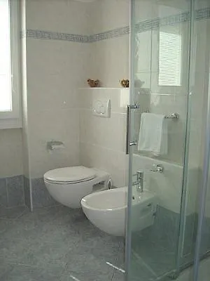 Villa Sleeps 4 Pool Wifi Ossuccio