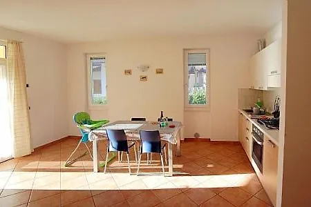 Sleeps 4 Pool Wifi Villa *