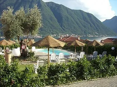 Sleeps 4 Pool Wifi Ossuccio